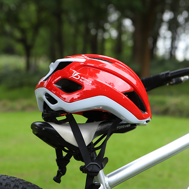 轻型自行车头盔